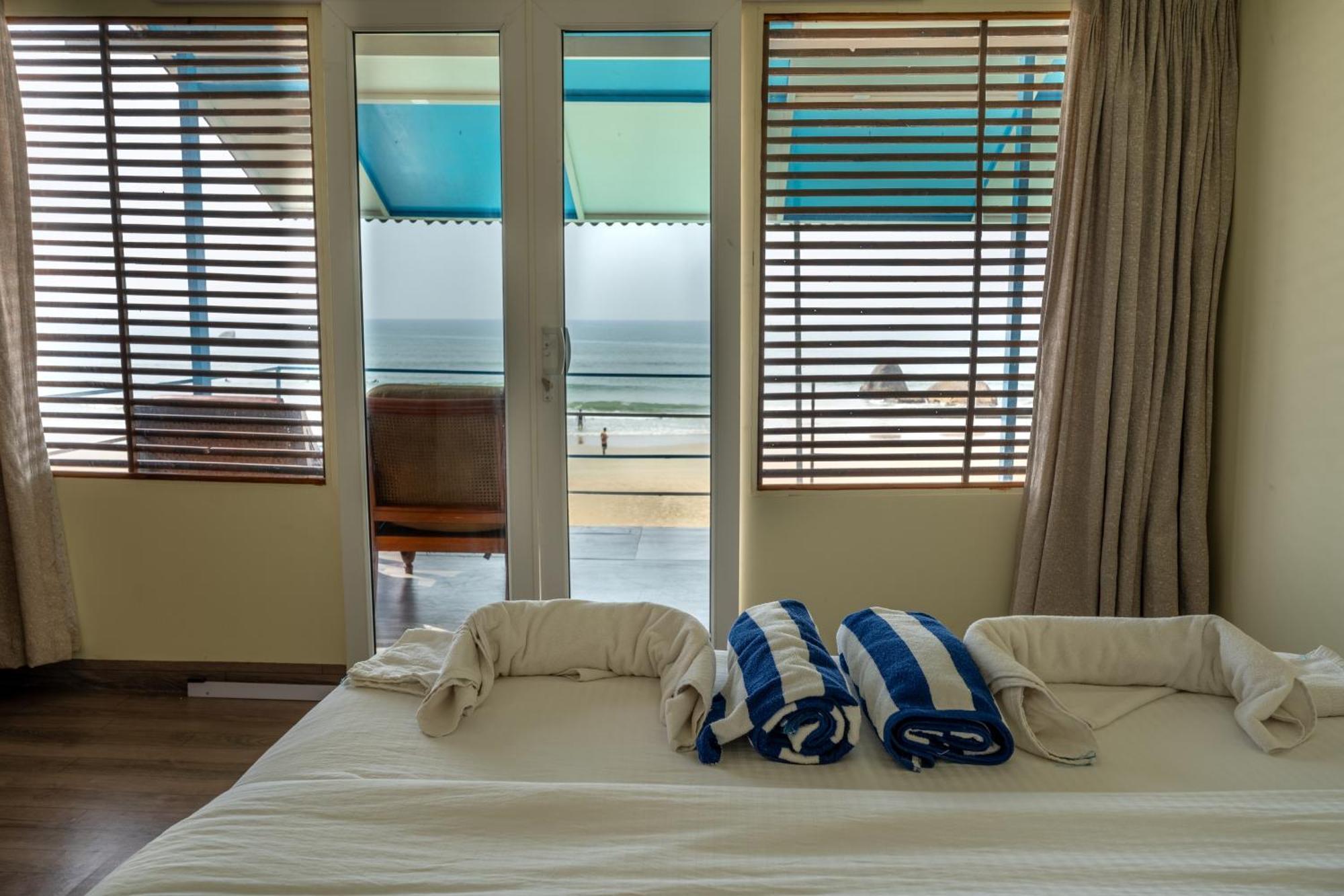 The Tito'S Blue Sky Beach Resort Агонда Екстер'єр фото